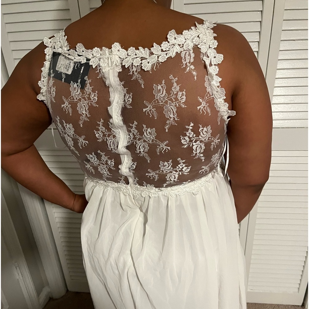 New never worn. - Picture 3 of 4